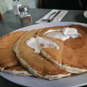 John & Sarah's Restaurant - Pancakes - Breakfast & Brunch Near Me - Perry, New York