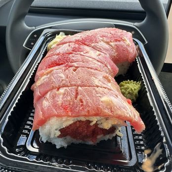 Sushi Blue - Sexy roll - IG @bougiefoodieboi - Sushi Bars Near Me - Lynnwood, Washington