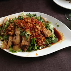 This one is one of a chef ' special ! "Poulet du chef" chicken with ginger and scallion . If you decide to eat spicy food !