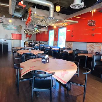 The Cajun Trap - Spacious Interior Dining - Seafood Near Me - Murrieta, California The Cajun Trap - Spacious Interior Dining - Seafood Near Me - Murrieta, California