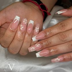 V Nail Studio - Acrylic nauls set