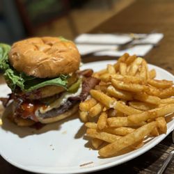 Mandy's Family Restaurant - Insane Cowboy Burger