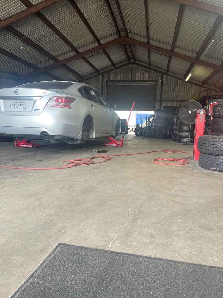 ALLTREAD TIRE CO Updated September 2024 12 Reviews 5458 Roberts