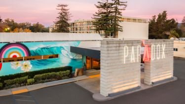 Hotel Paradox, Autograph Collection by null