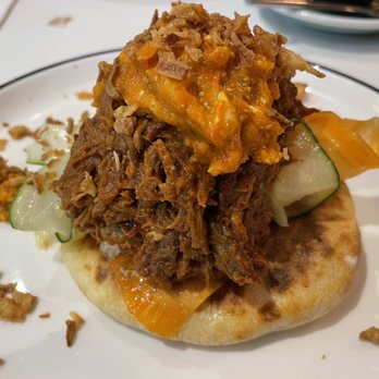 Slake Terreaux ex DIPLOID - Katchapuri- pulled pork on a Gregorian cheese filled bread - Cafes Near Me - Lyon, 69 Slake Terreaux ex DIPLOID - Katchapuri- pulled pork on a Gregorian cheese filled bread - Cafes Near Me - Lyon, 69
