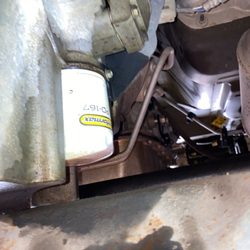 E-Z Oil Change & Lube
