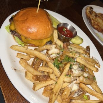 Winberie's Restaurant & Bar - All - american Cheeseburger with truffle fries - Pubs Near Me - Princeton, New Jersey Winberie's Restaurant & Bar - All - american Cheeseburger with truffle fries - Pubs Near Me - Princeton, New Jersey