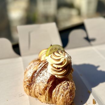 Vive La Tarte - a pastry in a box - Bakeries Near Me - San Francisco, California