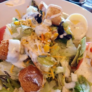 Primanti Bros. Restaurant and Bar - Side salad - Sandwiches Near Me - Lancaster, Pennsylvania