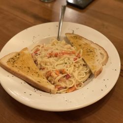 Brownstone Cafe - Lobster linguini + garlic bread
