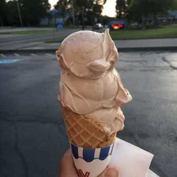 Rosati's Frozen Custard - Ice Cream & Frozen Yogurt Near Me - Northfield, Ohio