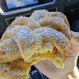 Mango cream cheese danish Mango cream cheese danish