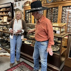Ogg's Hogan - Always a fun time at Ogg's Hogan... Jeff and Vicki