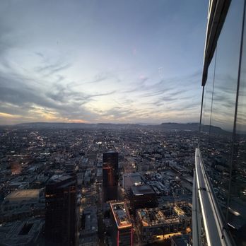 Spire 73 - LA at dusk - Cocktail Bars Near Me - Los Angeles, California Spire 73 - LA at dusk - Cocktail Bars Near Me - Los Angeles, California