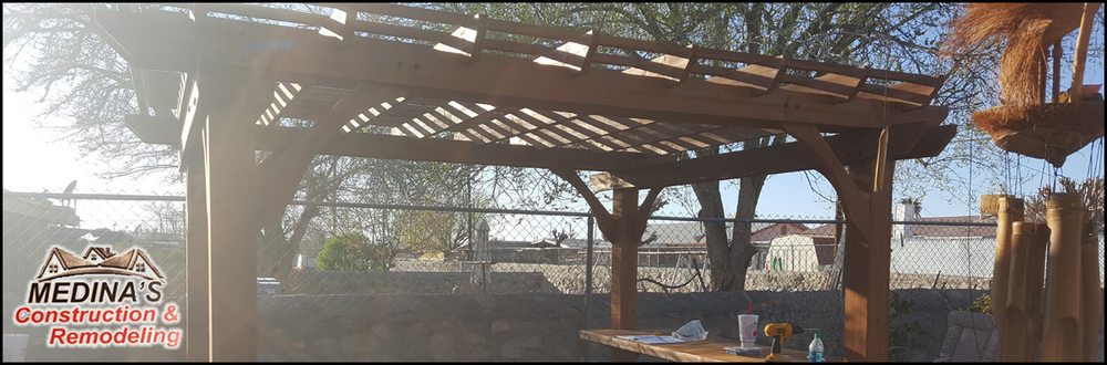 Slide of Medina's Construction & Remodeling