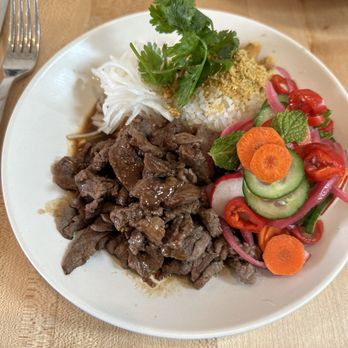 Frontside Cafe - beef bowl - Coffee & Tea Near Me - Ventura, California