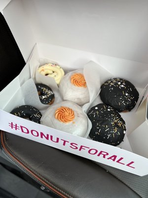 Guru Donuts by null