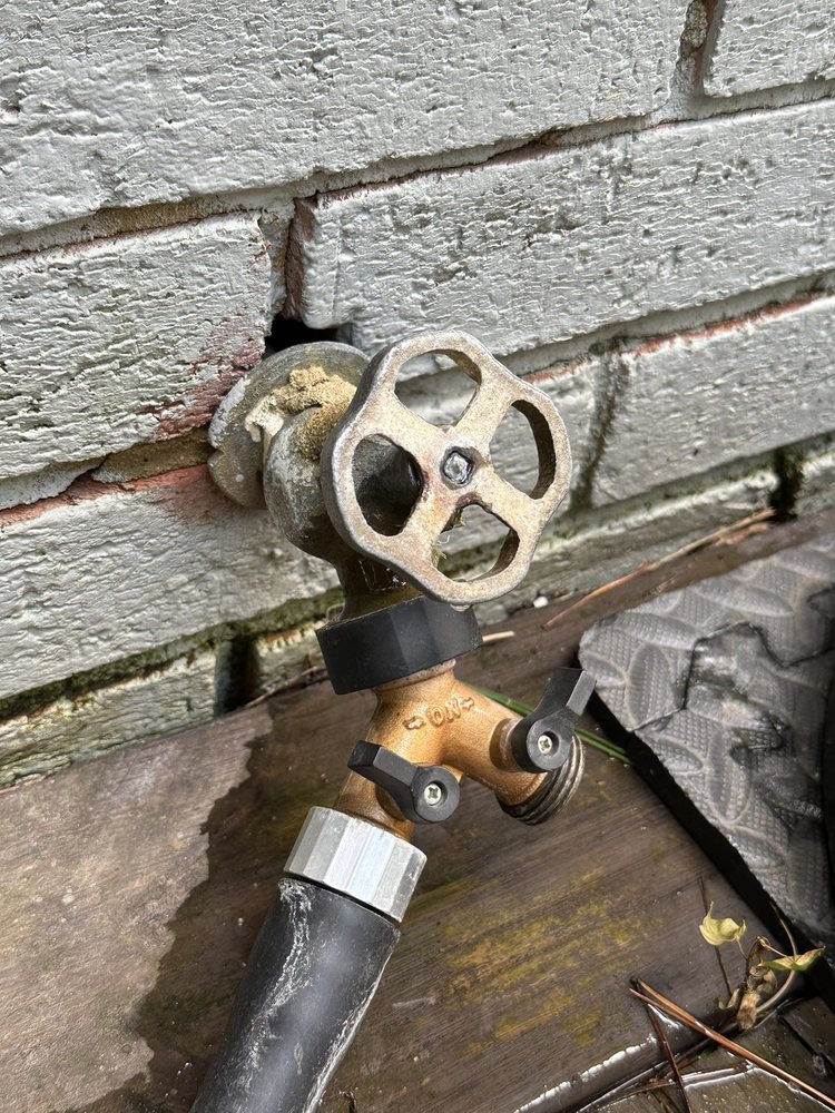Slide of Happi Plumbing