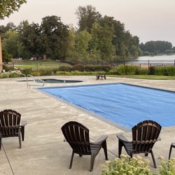 Life Northwest RV & Lodging - Pool which is closed