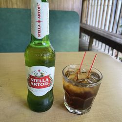 Stuart's Smokehouse & Seafood - Opposite of the slogan, the beer was extra cold!