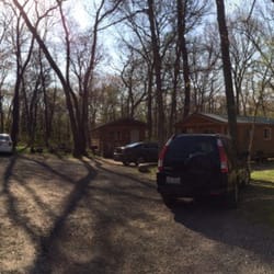 Enjoyed our cabin, being slightly removed from the Dells, and having wifi/ access to onsite store ;)