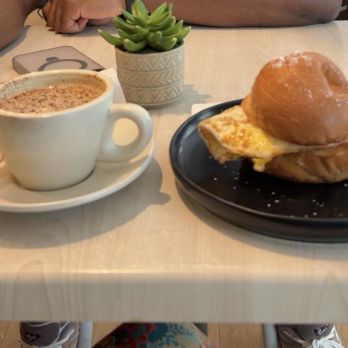 Dos Cafés - Chai latte and Mallorca breakfast sandwich. - Breakfast & Brunch Near Me - San Juan, Puerto Rico