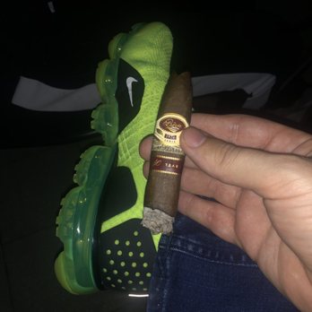 Smoke Inn Cigars - Enjoying a premium cigar - Lounges Near Me - Boynton Beach, Florida Smoke Inn Cigars - Enjoying a premium cigar - Lounges Near Me - Boynton Beach, Florida
