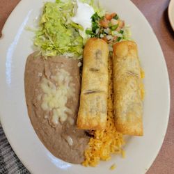 Las Palmas Mexican Restaurant - Taquitos Mexicanos lunch