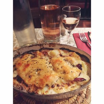 Bistro des Augustins - Landais gratin and the house rosè! - Bistros Near Me - Paris, 75 Bistro des Augustins - Landais gratin and the house rosè! - Bistros Near Me - Paris, 75