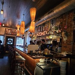 Momocho - Bar