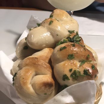 Bravo Restaurant - Endless garlic knots - Italian Near Me - Aiea, Hawaii