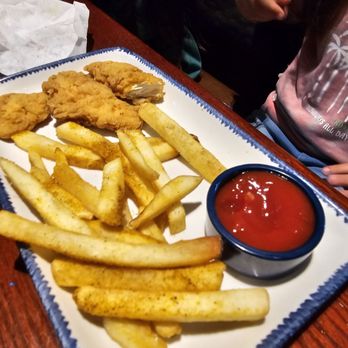 Red Lobster - Chicken tenders for the kiddos. - Seafood Near Me - Brea, California Red Lobster - Chicken tenders for the kiddos. - Seafood Near Me - Brea, California