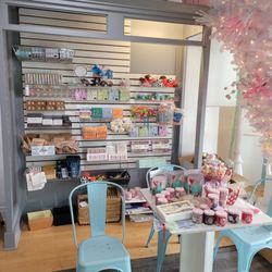 Sugah Cakes - Party supplies