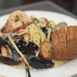 Five Restaurant Bistro - Seafood pasta