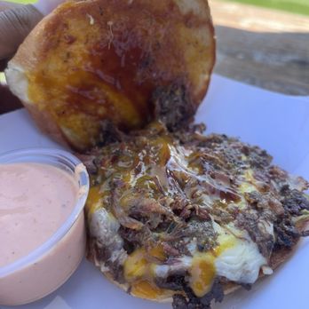 Big dawg burger - Oxtail smash burger - Burgers Near Me