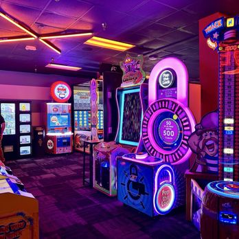 Bowlero Davie - Bowling Near Me - Davie, Florida