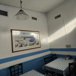 Aliki's Greek Taverna - Interior