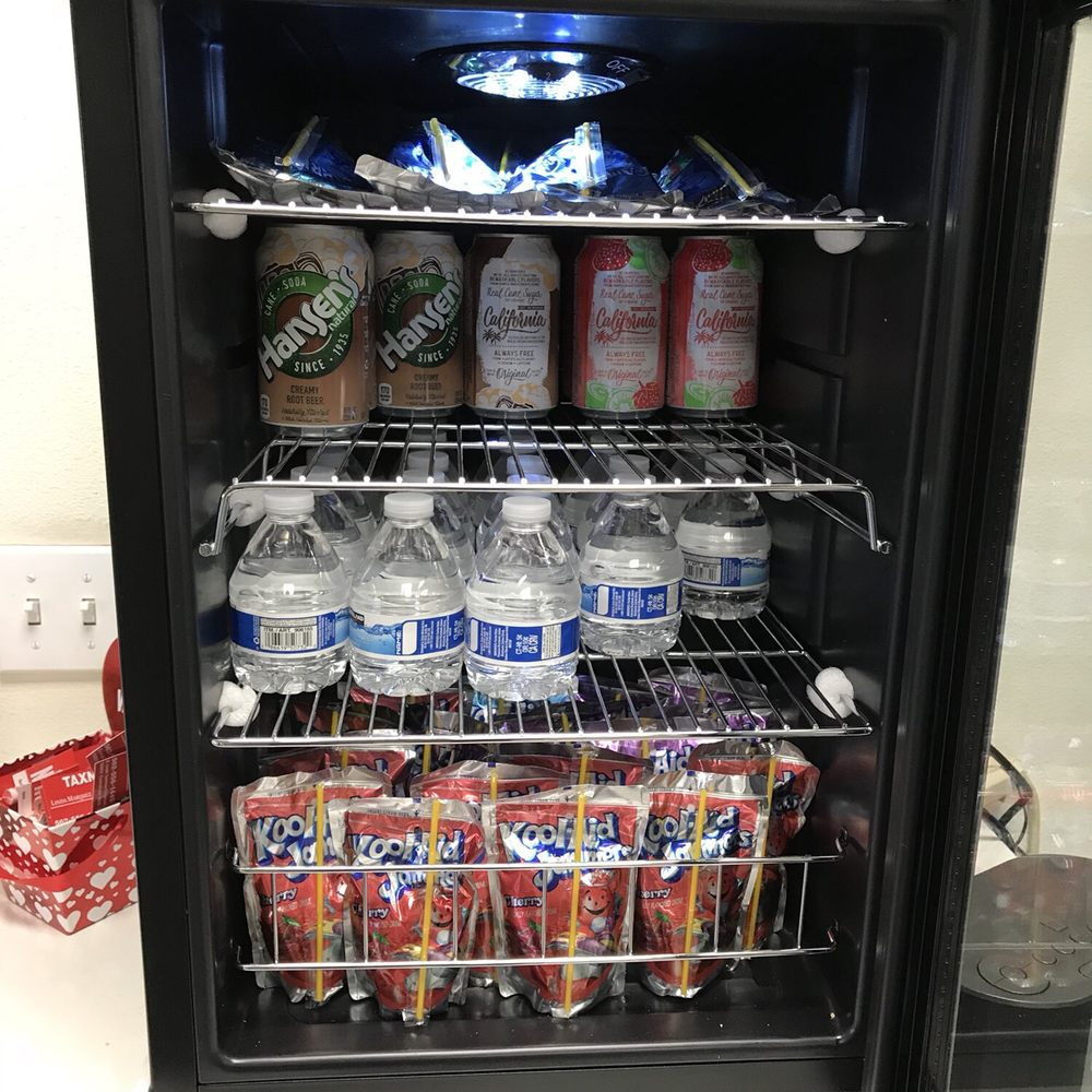 Expert Barbers - Refreshments they offer while you're waiting - Barbers Near Me - Torrance, California Expert Barbers - Refreshments they offer while you're waiting - Barbers Near Me - Torrance, California