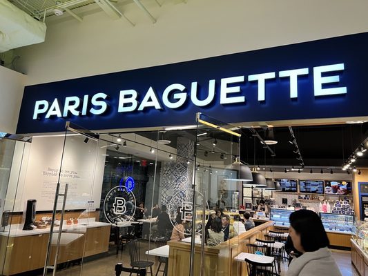 Paris Baguette by null