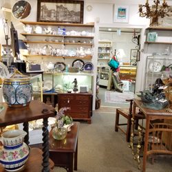 Bird In Hand Consignment Shop - Lots of collectibles and small furniture.