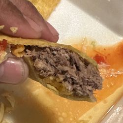 Robertiro's Mexican Food - Hard Shell Beef Taco (inside)