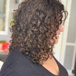 Urban Trend Salon