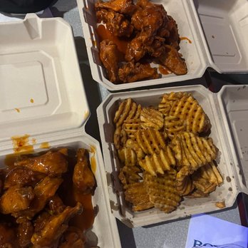 Sam's Town Bowling - Mango habanero and buffalo wings - Bowling Near Me - Las Vegas, Nevada