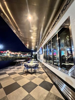 Tops Diner by null