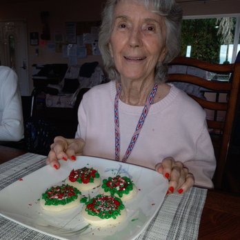 New Option Elderly Living - Decorating Christmas cookies - Memory Care Near Me New Option Elderly Living - Decorating Christmas cookies - Memory Care Near Me