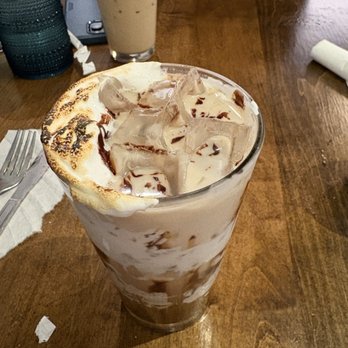 Douceur de France - S'mores latte - Bakeries Near Me - Marietta, Georgia Douceur de France - S'mores latte - Bakeries Near Me - Marietta, Georgia