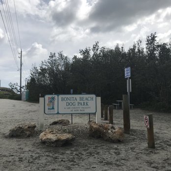 Dog Beach Park - A little cloudy but still decided to give it a try! - Dog Parks Near Me - Fort Myers, Florida Dog Beach Park - A little cloudy but still decided to give it a try! - Dog Parks Near Me - Fort Myers, Florida