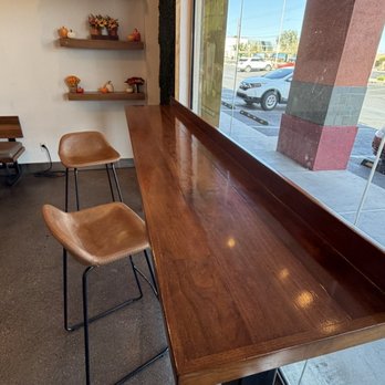 7 Leaves Cafe - Table seating - Coffee & Tea Near Me - Las Vegas, Nevada