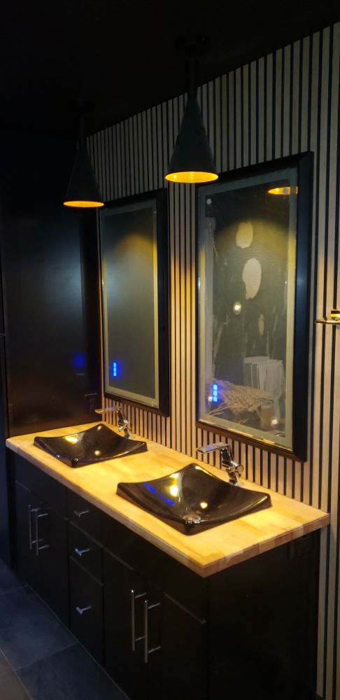 Slide of Clewis Renovations