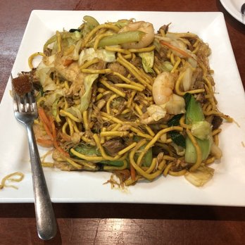 Summer House - Mixed Pancit - Thai Near Me - Toronto, Ontario